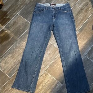 Izod just right bootcut Blue Jeans with Contrast Stitching